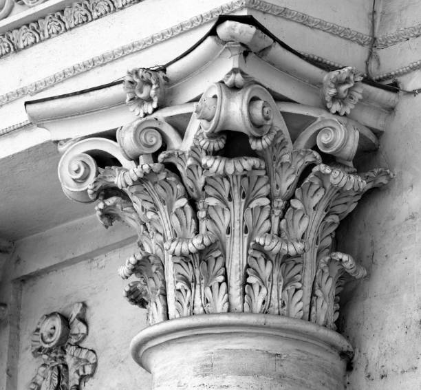 corinthian capital - corinthian imagens e fotografias de stock