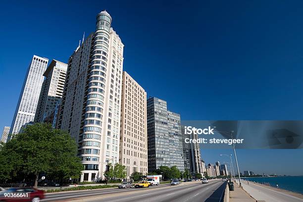 Foto de Apartamentos Chicago Lakeshore e mais fotos de stock de Arranha-céu - Arranha-céu, As Américas, Azul