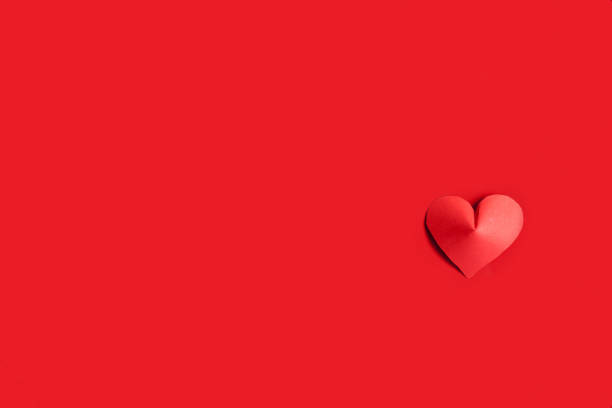 istock Heart-shaped cut paper Arrange as background. 903694932