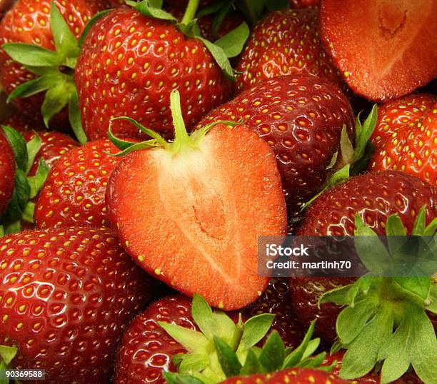 Foto de Morango Vermelho e mais fotos de stock de Baga - Fruta - Baga - Fruta, Baga - Parte de planta, Comida