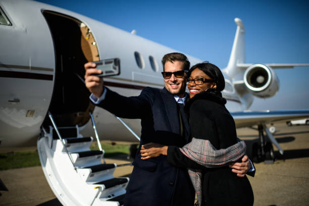 istock Couple at the airport 903713440