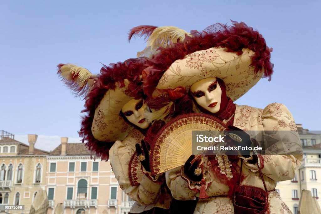 Paar Frau Masken mit herrlichen Kostümen in Venedig (XXL - Lizenzfrei Karneval von Venedig Stock-Foto