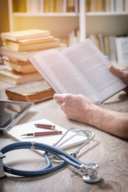istock Doctor is preparing for the exam 903743576