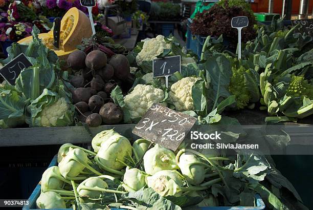 Agricultor S Mercado - Fotografias de stock e mais imagens de Abóbora-Menina - Cucúrbita - Abóbora-Menina - Cucúrbita, Alimentação Saudável, Colheita