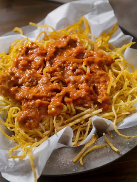 istock Thin and Crispy Chili Spiral Fries 903750626