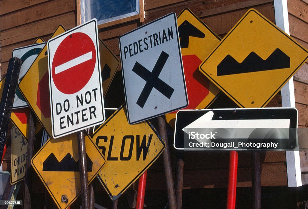 Autobahn-Verkehr Zeichen auf Bau Deport - Lizenzfrei Unebene Straße voraus Stock-Foto
