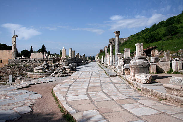 istock Colonnaded Roman Street - Ephesus 90377359
