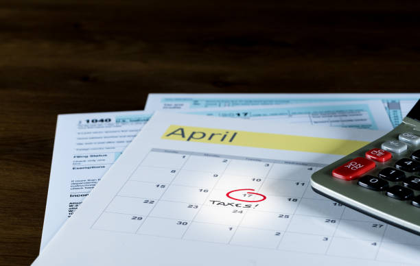 istock Tax day for 2017 returns is April 17, 2018 903775292