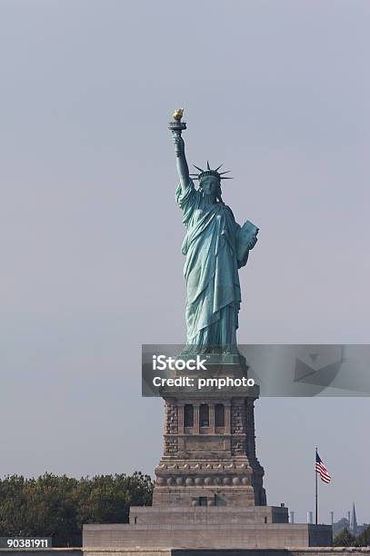 Foto de Estátua Da Liberdade e mais fotos de stock de Estátua da Liberdade - New York City - Estátua da Liberdade - New York City, Amor à Primeira Vista, Arquitetura