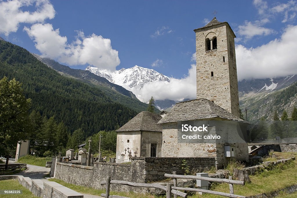 Igreja de Alpine - Royalty-free Piemonte Foto de stock