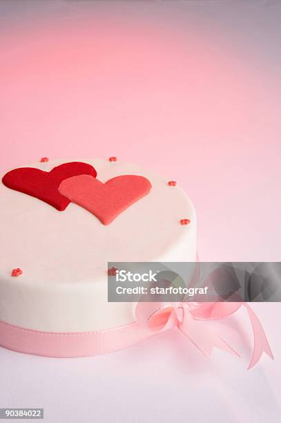 Dessert Torta - Fotografie stock e altre immagini di Allegro - Allegro, Ambientazione esterna, Amore