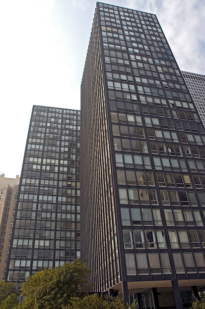 istock Lake Shore apartments in Chicago 90388425