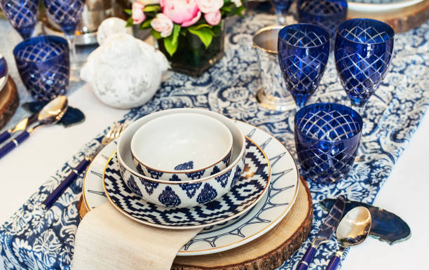 porcelain dinner set on the table - longtime imagens e fotografias de stock