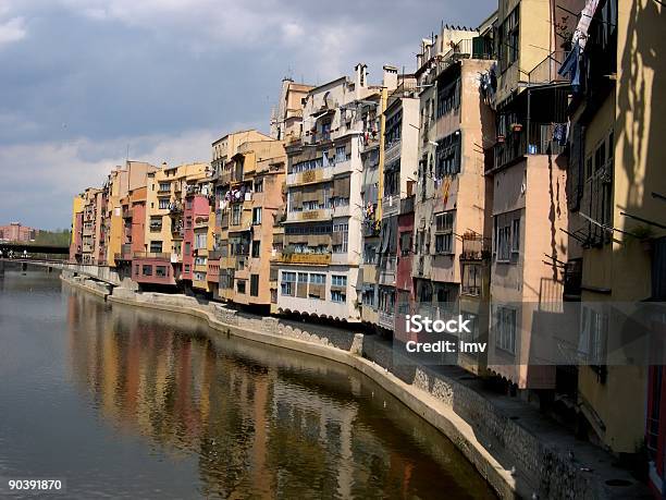 Landschaft Von Girona Stockfoto und mehr Bilder von Alt - Alt, Außenaufnahme von Gebäuden, Bauwerk