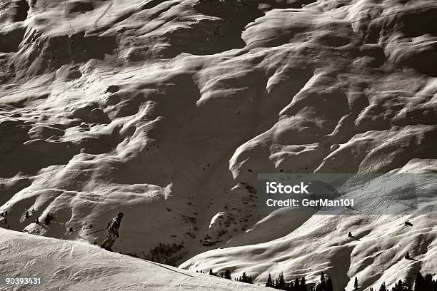 Foto de Extreme Wintersport Escala Diferenças e mais fotos de stock de Alpes europeus - Alpes europeus, Alpes suíços, Atividades depois de esquiar