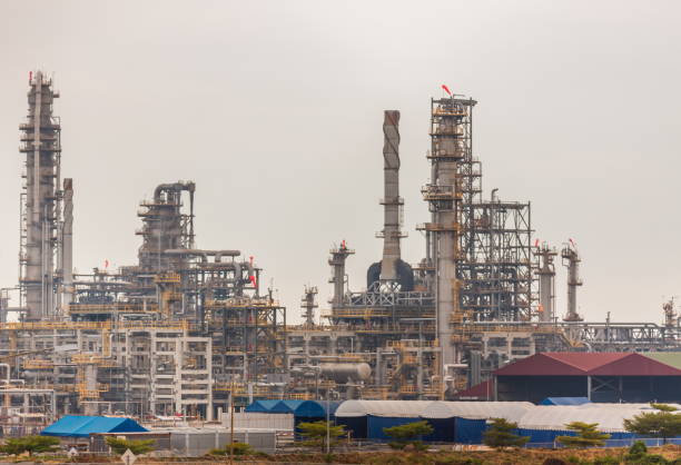 istock Oil and gas refinery industrial. 903949730