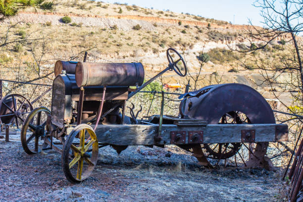 istock Retro Vehicle in Arizona Desert 903964166