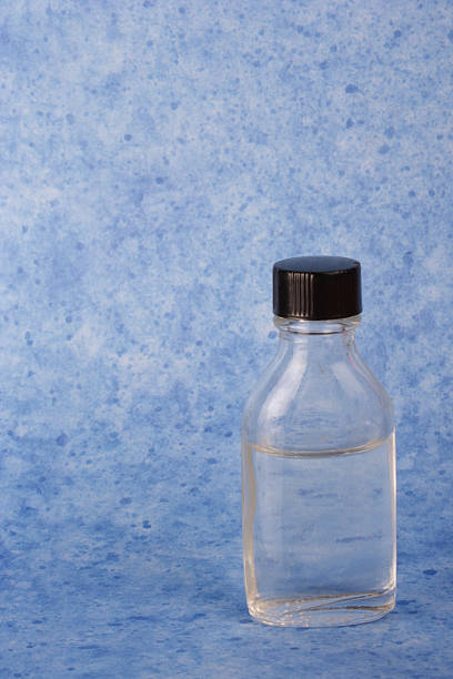 святая вода - holy water spirituality water bottle стоковые фото и изображения