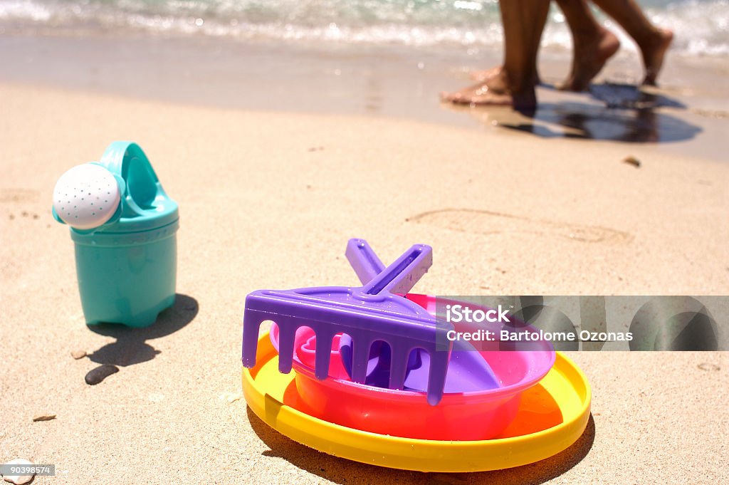 ビーチ用の玩具 - カラー画像のロイヤリティフリーストックフォト