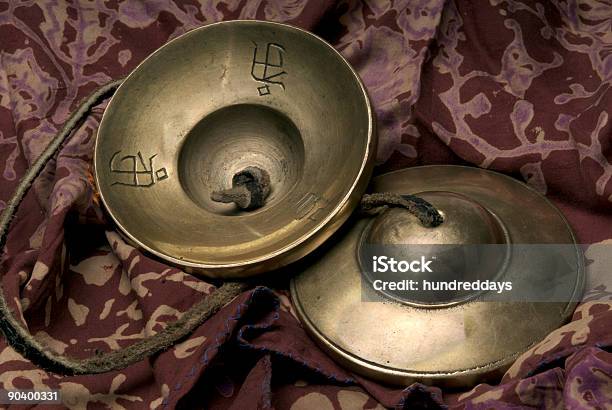 Tingsha Glocken Stockfoto und mehr Bilder von Beckeninstrument - Beckeninstrument, Buddhismus, Farbbild