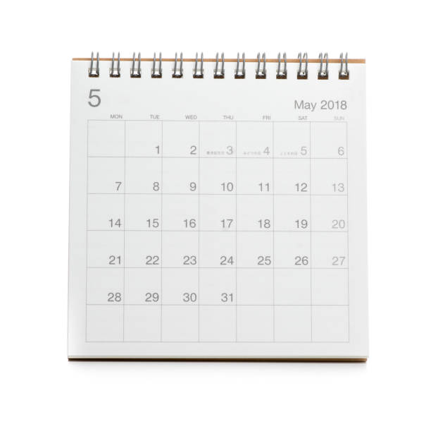 istock Minimal desk calendar 2018 isolated 904004744