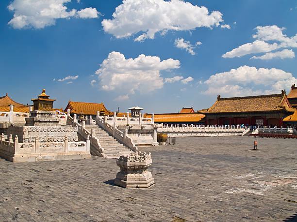 verbotene stadt. peking, china - ming china forbidden city emperor stock-fotos und bilder