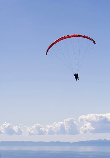 spadochroniarstwo - men jumping mid air air pump zdjęcia i obrazy z banku zdjęć