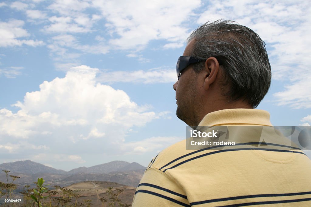 남자 사랑하는 산 파라다이스 - 로열티 프리 개념 스톡 사진
