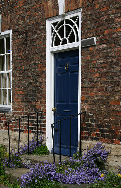 istock English traditional door 90405080