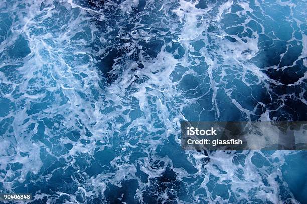 Churning Agua Mar Caribemás En El Portafolio Foto de stock y más banco de imágenes de Agua - Agua, Ahogarse, Aire libre