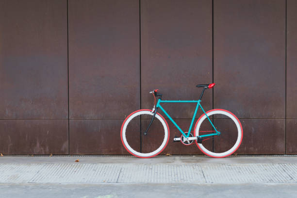 istock A City bicycle fixed gear on a brown wall 904078894