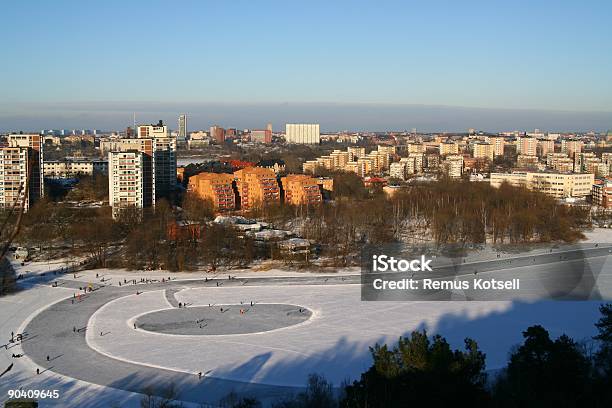 Patinaje Sobre Hielo Foto de stock y más banco de imágenes de Estocolmo - Estocolmo, Aire libre, Color - Tipo de imagen