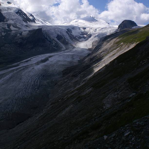istock Alp Mountains in Tyrol / Carinthia, Austria 904102196