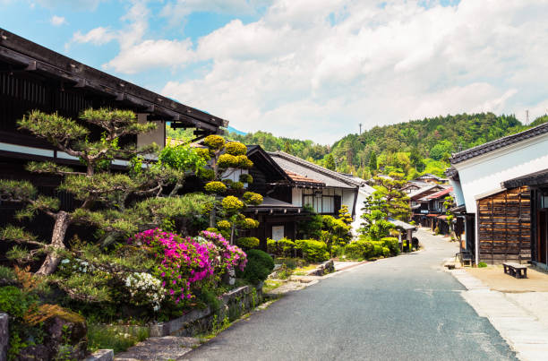 tsumago - una ciudad antigua patrimonio en japón - prefectura de nagano fotografías e imágenes de stock