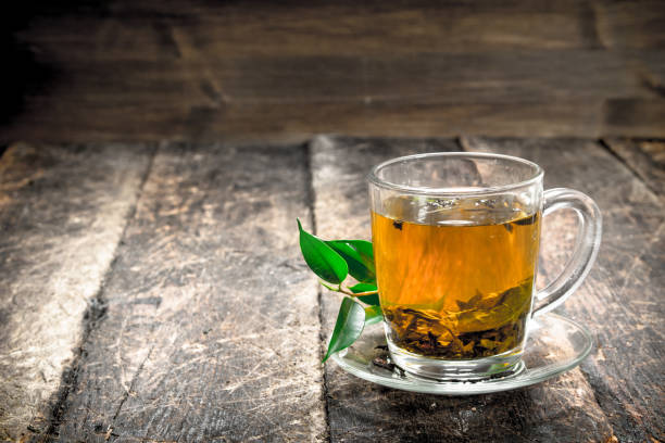 香り豊かなインド紅茶。 - japanese tea cup ストックフォトと画像