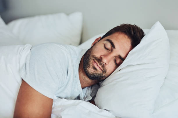 algum descanso após trabalho um árduo dia de - bed rest - fotografias e filmes do acervo