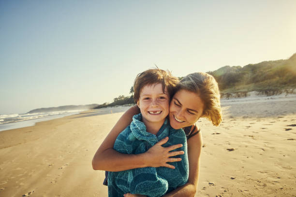 istock Mummy and me down by the sea 904172688