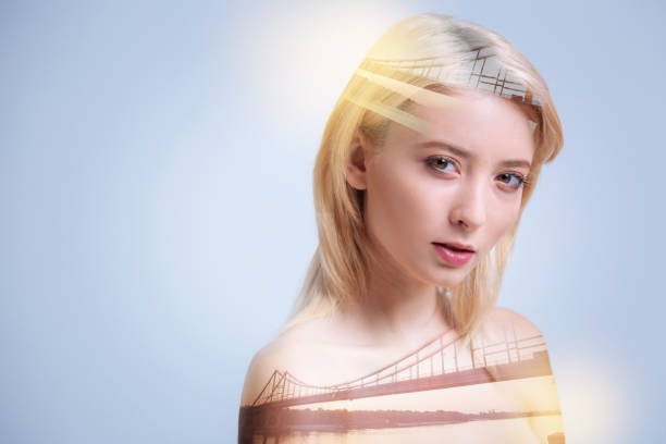 istock Nice attractive woman thinking about the bridge 904182322