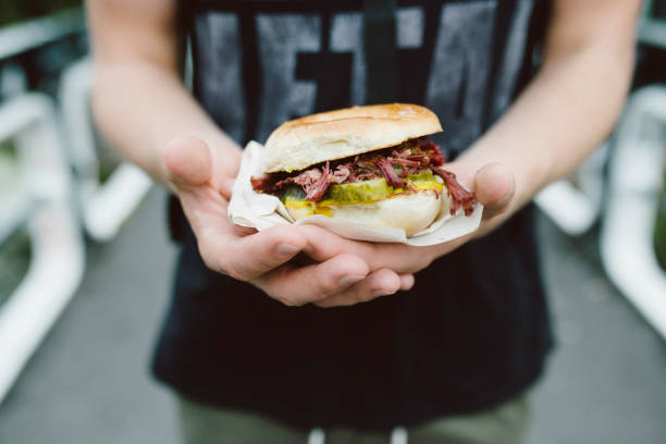istock London Street Food - hamburger 904186464