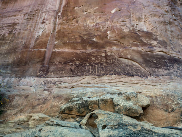 istock Mesa Verde petroglyphs in Colorado 904200896