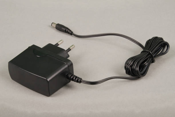 istock Electric shaver charger 904224668