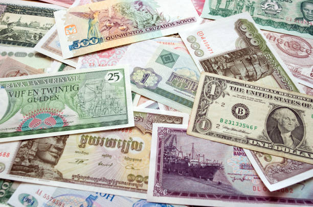 istock Money of the World 904230354