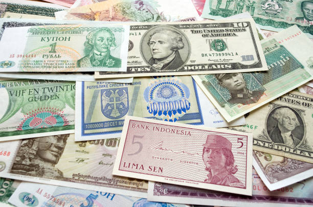 istock Money of the World 904230430
