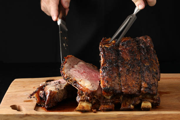 istock Slicing A Standin Rib Roast 904238654