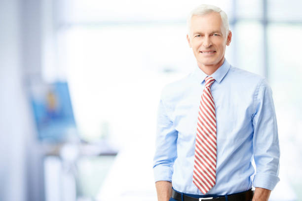 istock Senior sales director 904278312