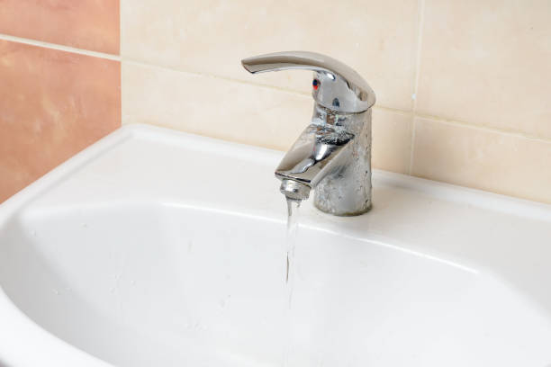 istock Dirty water faucet in the bathroom 904278440