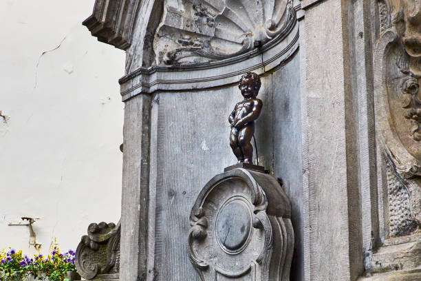 istock Manneken Pis statue in Brussels 904293666