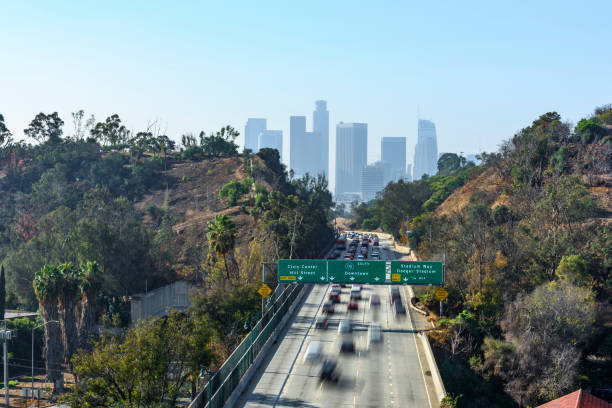istock Road to Los Angeles 904349048