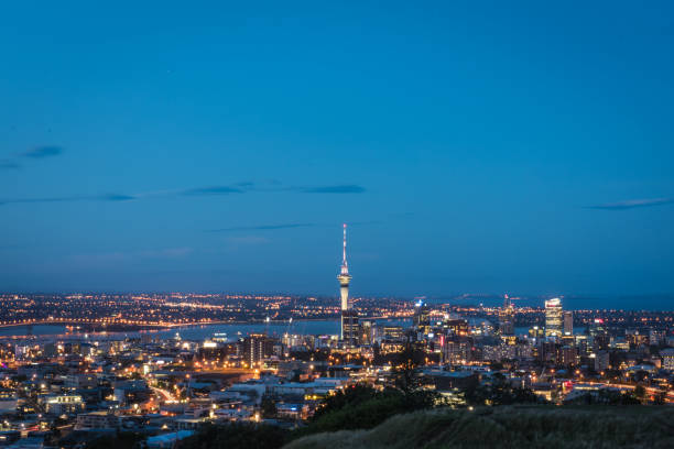 istock Auckland city skyline 904365640