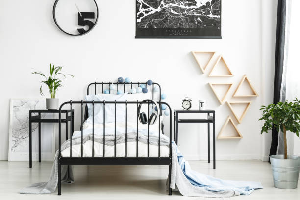 istock Teenager's bedroom wit triangles 904377578